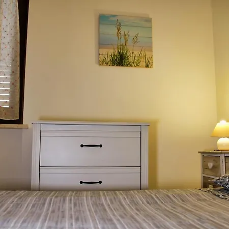 Castello Di - Splendido Bilocale Con Wifi A 5 Minuti Dal Mare Holiday home