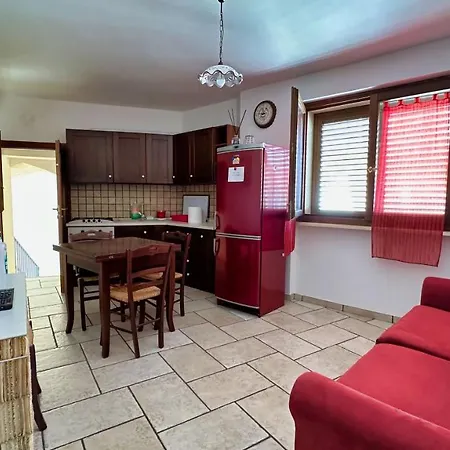 Castello Di - Splendido Bilocale Con Wifi A 5 Minuti Dal Mare Feriehus Andrano