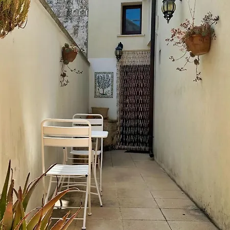 Casa vacanze Castello Di - Splendido Bilocale Con Wifi A 5 Minuti Dal Mare *